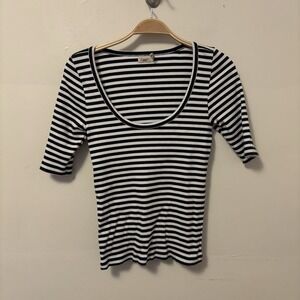 Faherty Freestyle Rib T-Shirt Navy Stripe Scoop Neck Top S Preppy